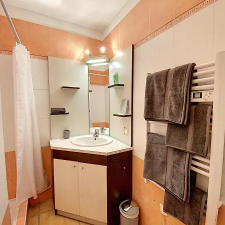 Appartement 2 Pieces Au Coeur Du Cap D'Antibes Διαμέρισμα *
